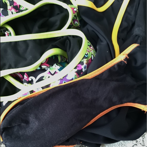 Two swim suits for price of one👙😎 - Picture 10 of 11